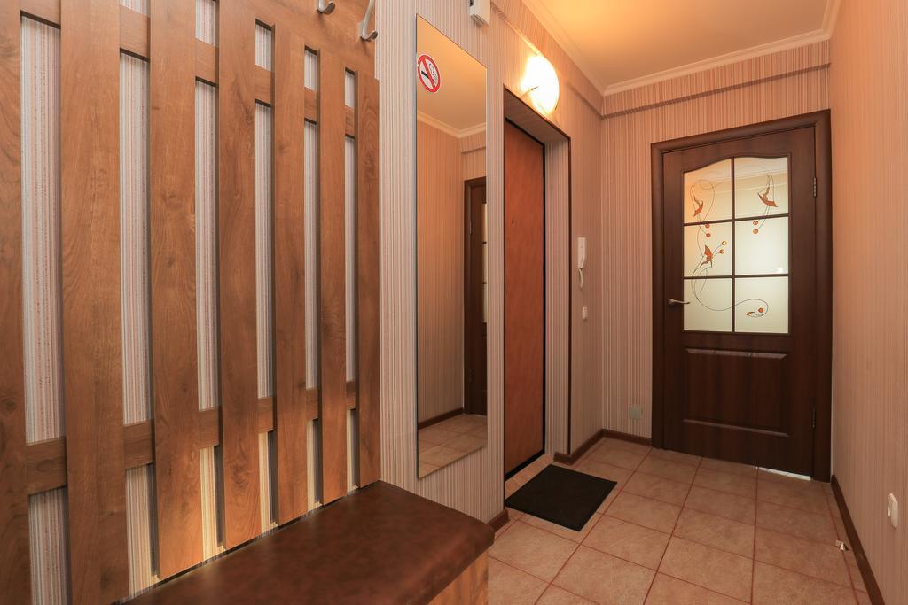 Apartment On Obolonskiy Prospect 12 Kiev Ngoại thất bức ảnh