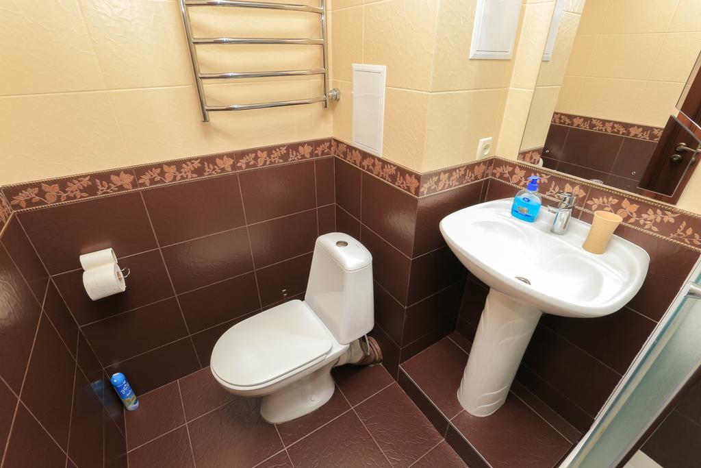 Apartment On Obolonskiy Prospect 12 Kiev Ngoại thất bức ảnh