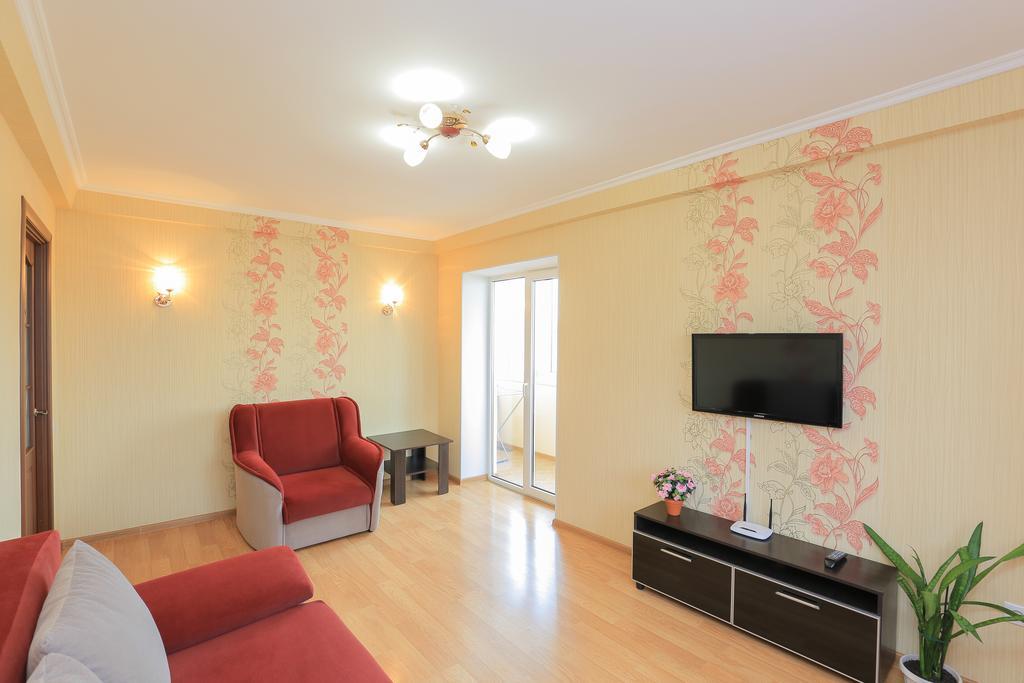 Apartment On Obolonskiy Prospect 12 Kiev Ngoại thất bức ảnh