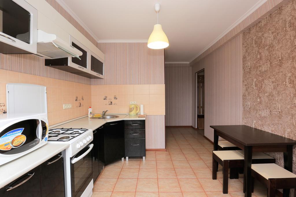 Apartment On Obolonskiy Prospect 12 Kiev Ngoại thất bức ảnh